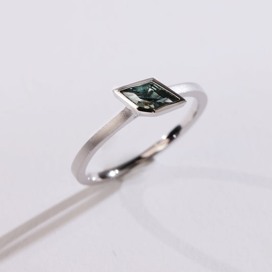 Fancy-shaped Spinel 18K White Gold Ring